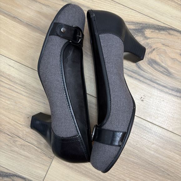 Aerosoles Super Cute Black and Gray Heels Pumps Size 9.5 With Cute Buckle Detail - Picture 5 of 9